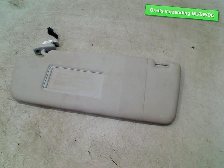 ZONNEKLEP LINKS grijs Touran (1T1 / T2) (1T0857551F), Auto-onderdelen, Interieur en Bekleding, Volkswagen, Gebruikt