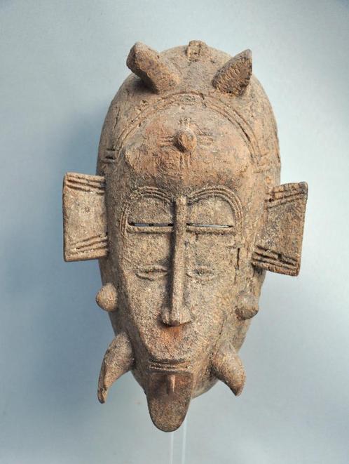 Verfijnd Kpelie masker vdSenoufo, Ivoorkust, 1960-70, Antiek en Kunst, Kunst | Niet-Westerse kunst, Ophalen of Verzenden