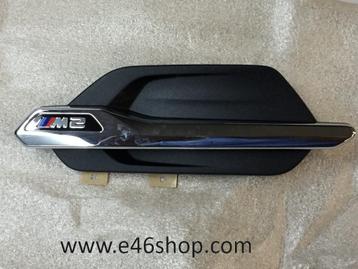 BMW M2 PERFORMANCE  inlaat op zijscherm  oe 51712407179 org, Auto-onderdelen, Ophalen of Verzenden, Nieuw, BMW, Spatbord