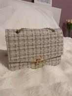 Elegante Beige Tweed Handtas met Gouden Details, Handtassen en Accessoires, Tassen | Damestassen, Ophalen, Zo goed als nieuw, Beige