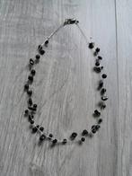 Korte ketting met zwarte kralen - 18 cm, Handtassen en Accessoires, Kettingen, Kunststof, Gebruikt, Ophalen of Verzenden, Zwart