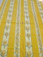 Grande Nappe d'été rect. 140x253 + trou pour parasol Impec, Comme neuf, Jaune, Enlèvement ou Envoi, Nappe ou Toile cirée