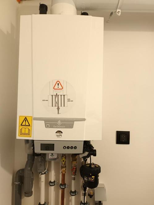 Chaudière à condensation De Dietrich EMC-S 24/28 MI, Doe-het-zelf en Bouw, Verwarming en Radiatoren, Zo goed als nieuw, Cv-ketel of Combi-ketel