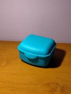 Boîte à tartine 11,5cm H 7,5cm (comme neuf), Enlèvement, Comme neuf, Bleu, Boîte