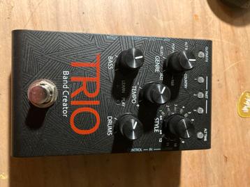 Trio band creator beschikbaar voor biedingen