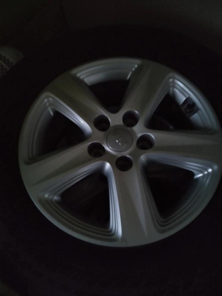 Originele Kia Sportage wintervelgen en banden, Auto-onderdelen, Banden en Velgen, Band(en), Winterbanden, Gebruikt, Ophalen of Verzenden
