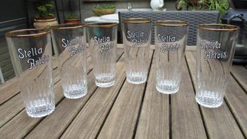 8 Stella Artois glazen ribbeltjes met goudrand