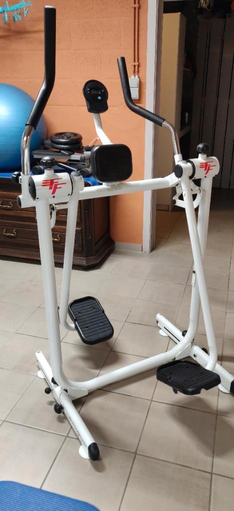 Fitnesstoestel fitnessflyer, Sport en Fitness, Fitnessapparatuur, Gebruikt, Crosstrainer, Armen, Benen, Aluminium, Ophalen