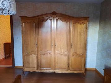 kleerkast 4-deurs in lichte eik / LOUIS XV stijl beschikbaar voor biedingen