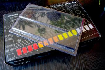 Roland TR-8 AIRA Drummachine (+Decksaver) beschikbaar voor biedingen