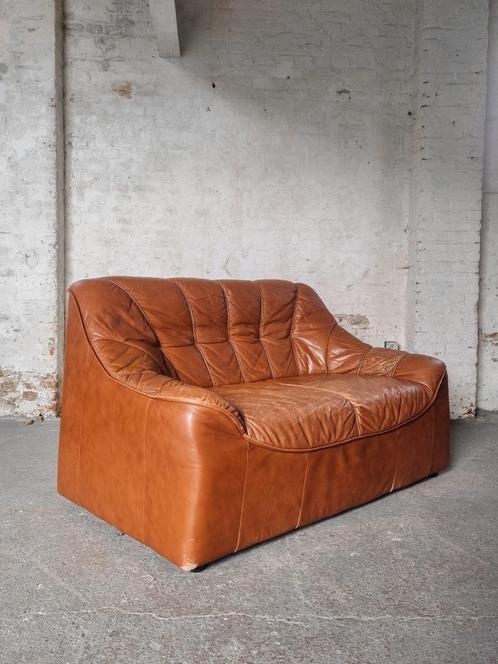 Vintage Bruine 2 zit / Zithoek - Woonkamer, Huis en Inrichting, Zetels | Zetels, Gebruikt, Rechte bank, Tweepersoons, Minder dan 150 cm
