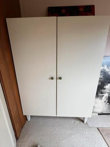 Vintage kledingkast kind - ophalen in Balen beschikbaar voor biedingen