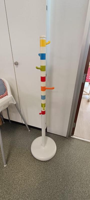 Kapstok Ikea beschikbaar voor biedingen