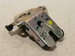 SLOTVANGER ACHTERKLEP ELEKTR. Passat (3G2) (3G0827503C), Gebruikt, Volkswagen, Achterklep