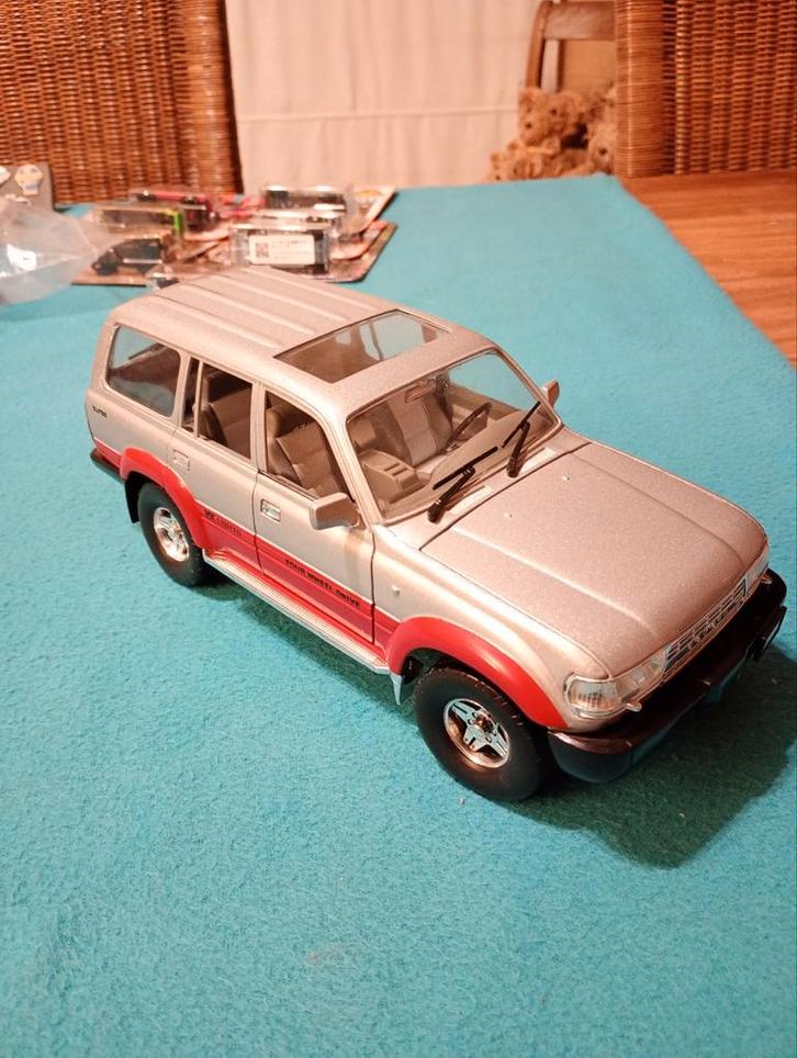Toyota Land Cruiser HDJ80, Hobby en Vrije tijd, Modelauto's | 1:18, Zo goed als nieuw, Ophalen of Verzenden