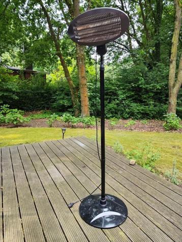 Terrasverwarmer elektrisch beschikbaar voor biedingen