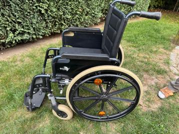 Chaise roulante pliante eclips de Vermeiren beschikbaar voor biedingen
