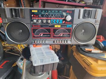 Anitech 16: Boombox  beschikbaar voor biedingen