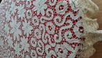 Tafelkleed in Brugse kant, Huis en Inrichting, Ophalen, Zo goed als nieuw