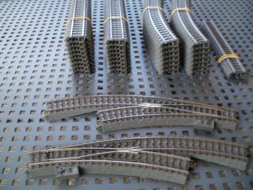 Marklin C rails treinbaan afm. 184cm x 84cm 32delig. beschikbaar voor biedingen