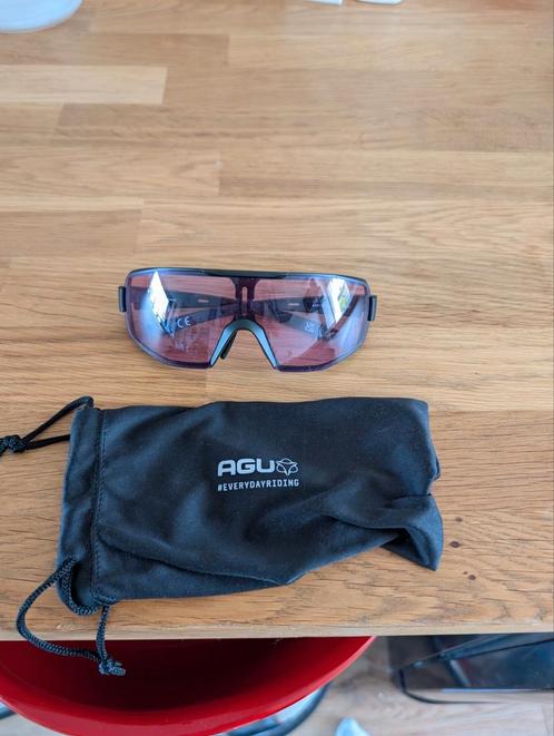 Fietsbril AGU fotochromatisch, Handtassen en Accessoires, Zonnebrillen en Brillen | Heren, Zo goed als nieuw, Bril, Ophalen
