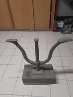 Pied de cordonnier en acier, Enlèvement