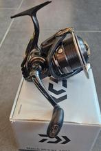 Daiwa feederhaspel, Watersport en Boten, Hengelsport | Witvissen, Ophalen of Verzenden, Zo goed als nieuw, Molen