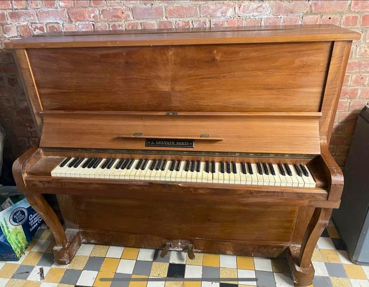 Piano droit à donner., Muziek en Instrumenten, Piano's, Zo goed als nieuw, Piano, Ophalen
