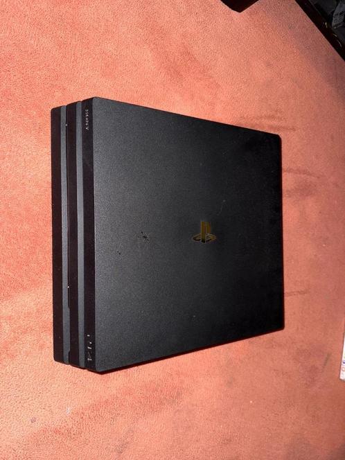 PS4 Pro + 2 controllers + spelletjes, Games en Spelcomputers, Spelcomputers | Sony PlayStation 4, Zo goed als nieuw, Pro, Met 2 controllers