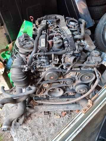 Lisez bien l'annonce vend groupe complet moteur plus boîte  beschikbaar voor biedingen