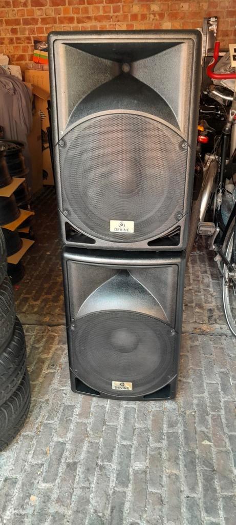 2 Active luidsprekers boxen
Devine ARTIS 15A met 2 statieven, Muziek en Instrumenten, Overige Muziek en Instrumenten, Ophalen