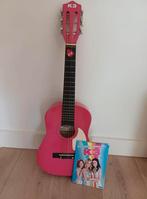 K3 gitaar met boekje, Ophalen, Zo goed als nieuw