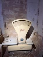 Weegschaal Liège Antiek, Ophalen