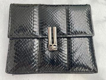 Pochette beschikbaar voor biedingen