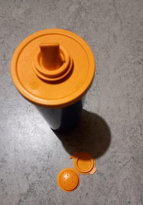 Beker met luchtdicht deksel en verwisselbare doppen, Huis en Inrichting, Keuken | Tupperware, Zo goed als nieuw, Overige typen