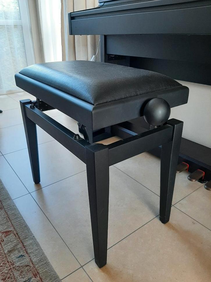 Yamaha CLP-123, Muziek en Instrumenten, Piano's, Gebruikt, Piano, Zwart, Digitaal, Ophalen