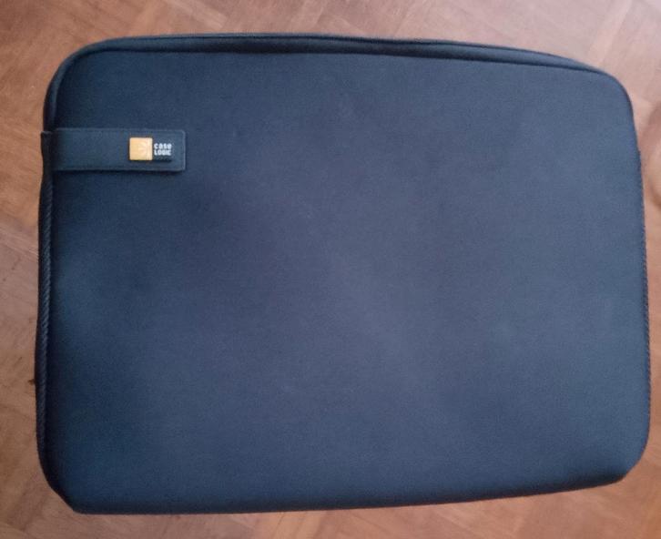 laptophoes / computerhoes, Computers en Software, Laptophoezen, Zo goed als nieuw, Ophalen