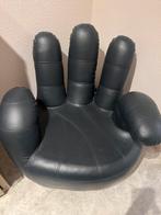 Stoel in handvorm, Ophalen, Zo goed als nieuw