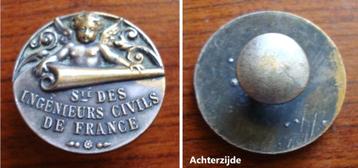 Badge Sociétè des Ingenieurs civils de France beschikbaar voor biedingen