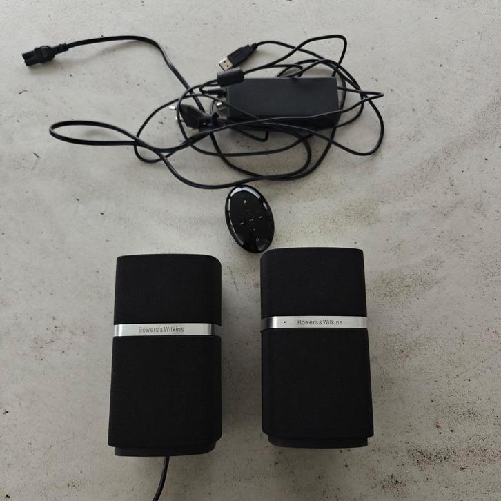 B&W MM-1 Desktop speakers, Audio, Tv en Foto, Luidsprekerboxen, Zo goed als nieuw, Front, Rear of Stereo speakers, Minder dan 60 watt