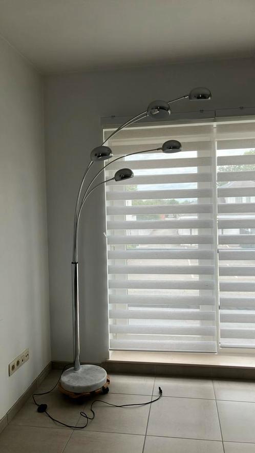 Vloerlamp met graniet, Huis en Inrichting, Lampen | Vloerlampen, Zo goed als nieuw, Ophalen