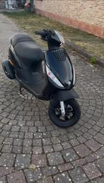 Piaggio zip 4t a klassen injectie, Fietsen en Brommers, Scooters | Piaggio, Ophalen, Zo goed als nieuw, Zip