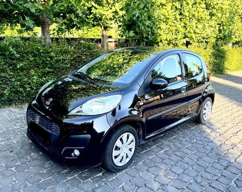 Peugeot 107 benzine / 5 deuren / Airco, Auto's, Peugeot, Bedrijf, Te koop, Airconditioning, Centrale vergrendeling, Metaalkleur