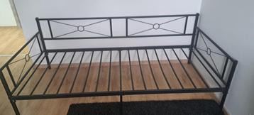 bedframe beschikbaar voor biedingen