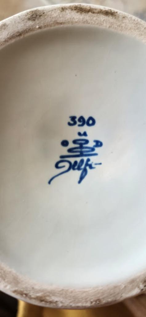 Vaas twee handgrepen Delft Manufacture Royale Porceleyne 390, Antiek en Kunst, Antiek | Porselein, Ophalen of Verzenden