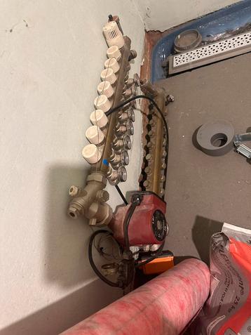 Collector 10 ingangen MET POMP beschikbaar voor biedingen