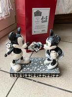 Mickey & Minnie "Real Sweetheart" Disney traditions retired, Ophalen of Verzenden, Mickey Mouse, Nieuw, Beeldje of Figuurtje
