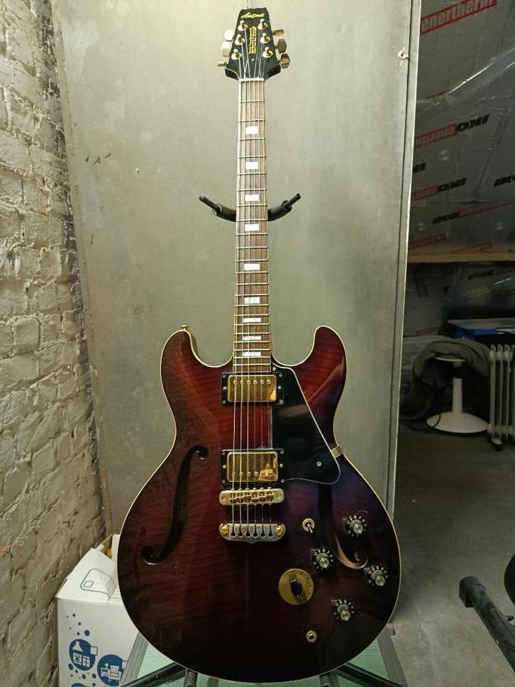 Aria Pro II - Elektrische gitaar '85, Muziek en Instrumenten, Snaarinstrumenten | Gitaren | Elektrisch, Zo goed als nieuw, Semi-solid body