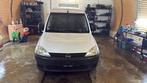 Opel combo 23/12/2011 213.000km navi problem 1 injector, Auto's, Zwart, 4 cilinders, Wit, 5 deurs