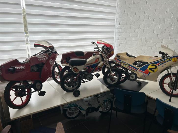 Coloma 4 zeer zeldzame trapfietsen, Antiek en Kunst, Antiek | Speelgoed, Ophalen